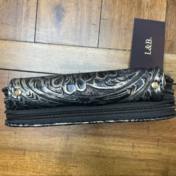 L&B Black & Gold tooled crossbody strap wallet - Picture 4 of 9